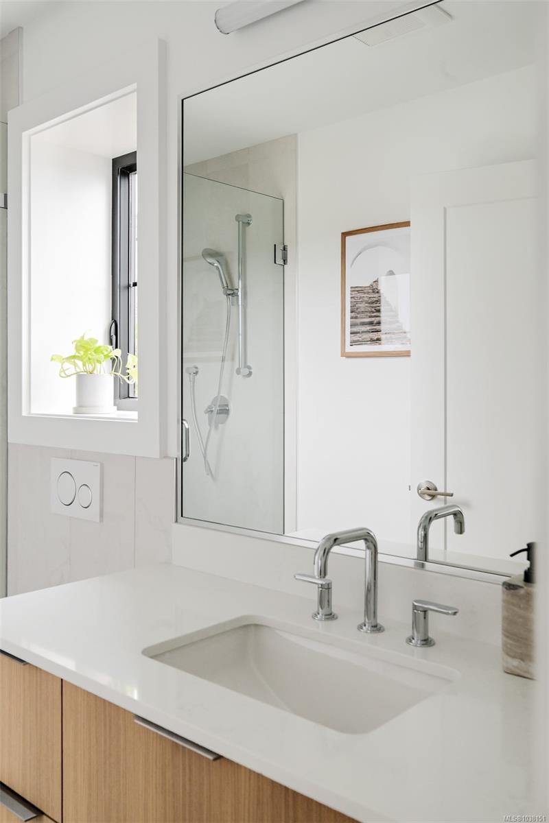 1-2268 Bowker Ave Unit: #1