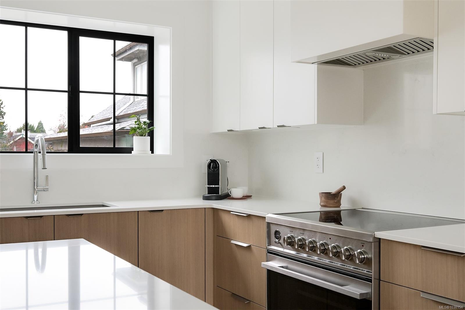 1-2268 Bowker Ave Unit: #1