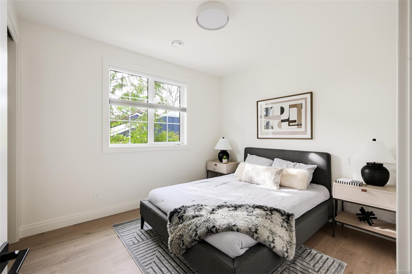 1-5032 Wesley Rd Unit: #1