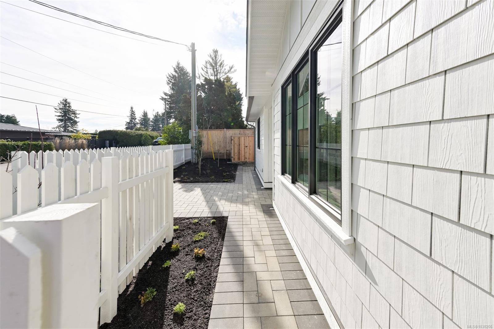 1-5032 Wesley Rd Unit: #1
