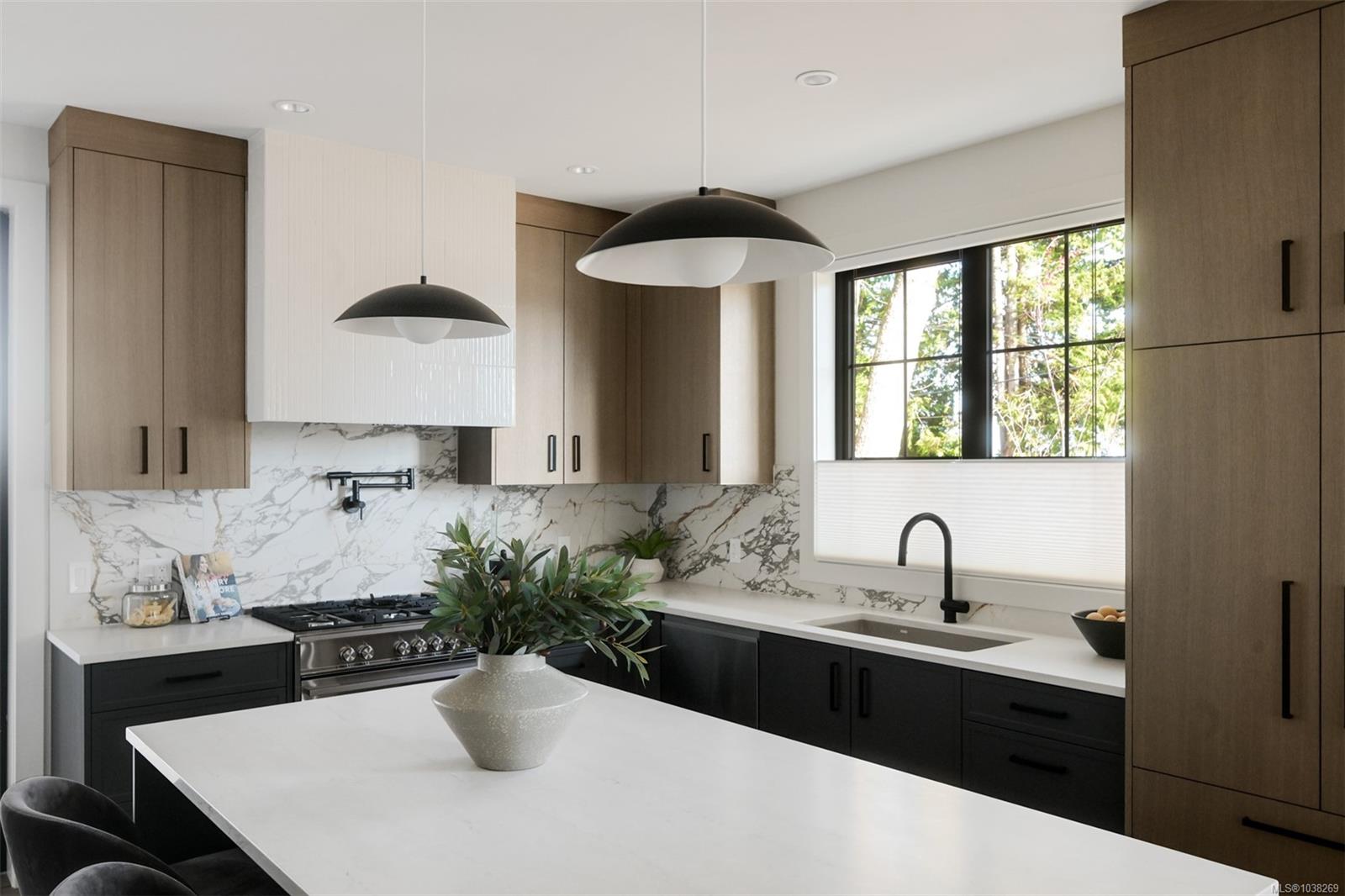 3-5032 Wesley Rd Unit: #3