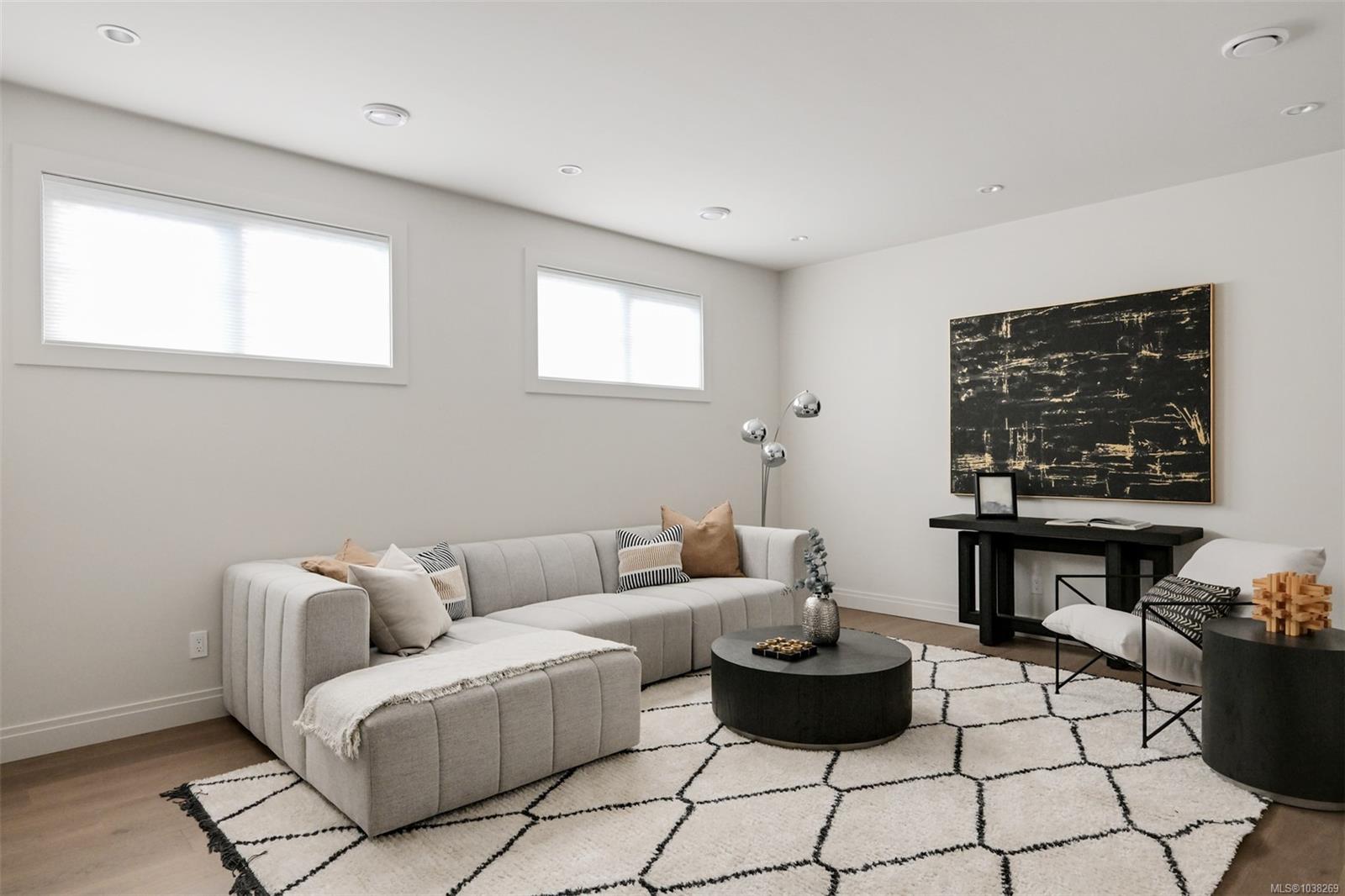 3-5032 Wesley Rd Unit: #3