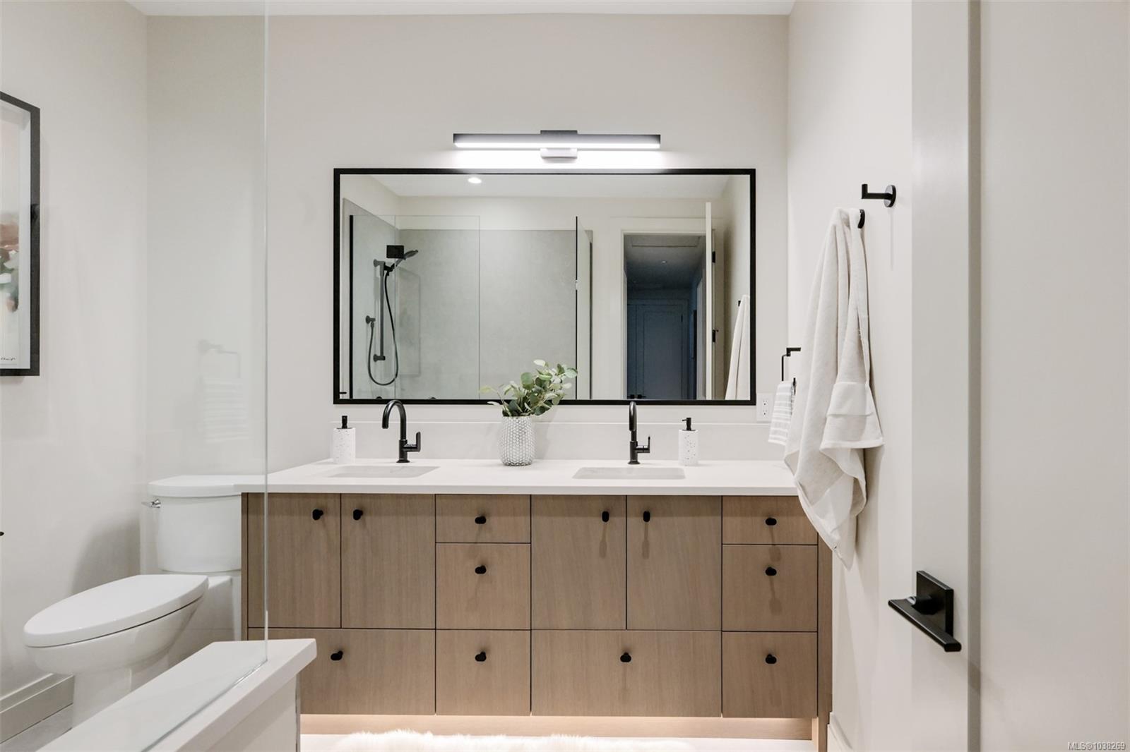 3-5032 Wesley Rd Unit: #3