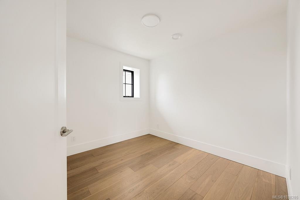 3-2268 Bowker Ave Unit: #3