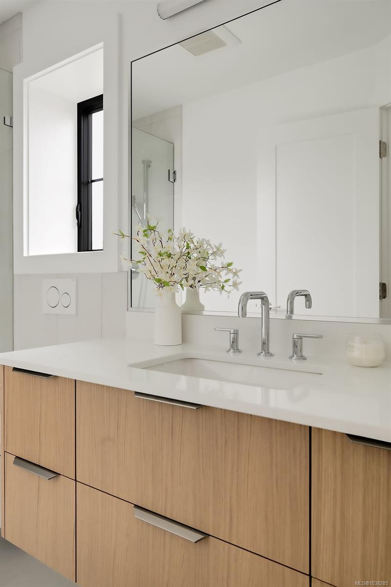 3-2268 Bowker Ave Unit: #3