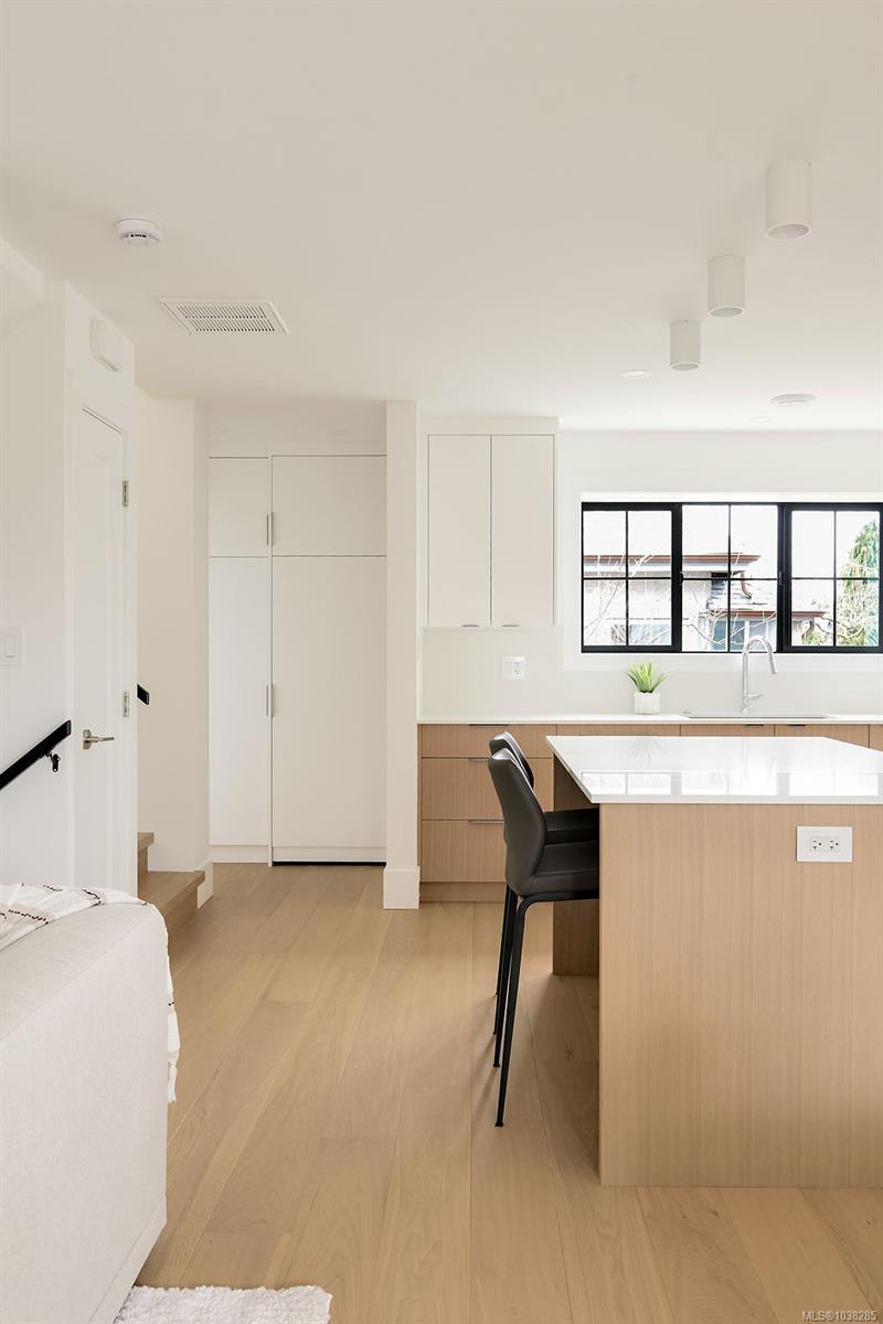 3-2268 Bowker Ave Unit: #3