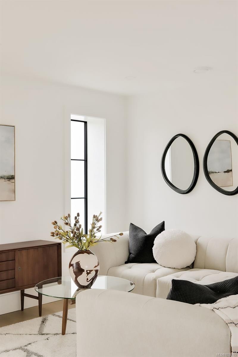 3-2268 Bowker Ave Unit: #3