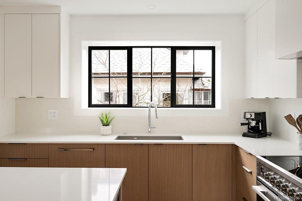 3-2268 Bowker Ave Unit: #3