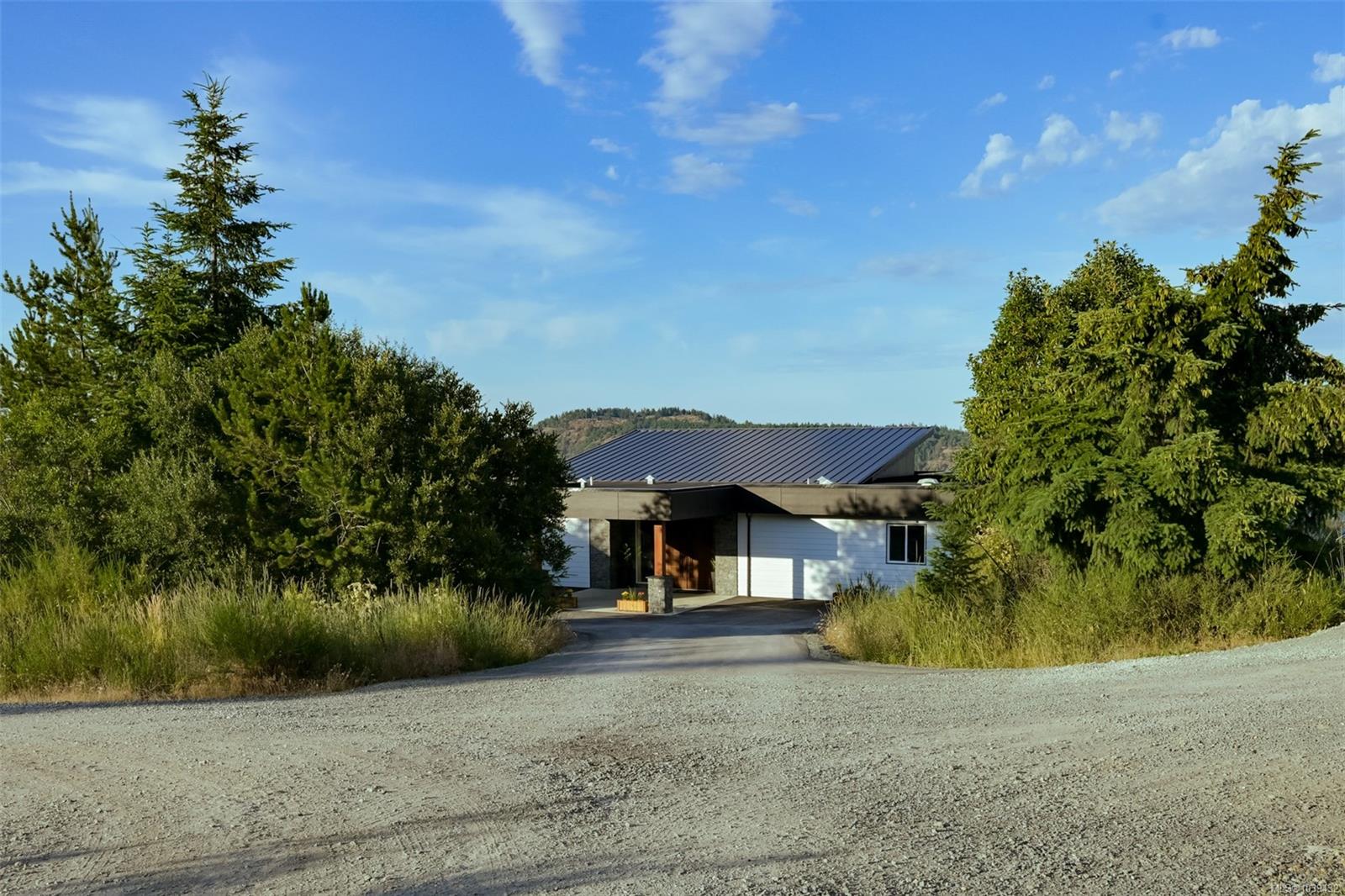 3979 Goldstream Heights Dr