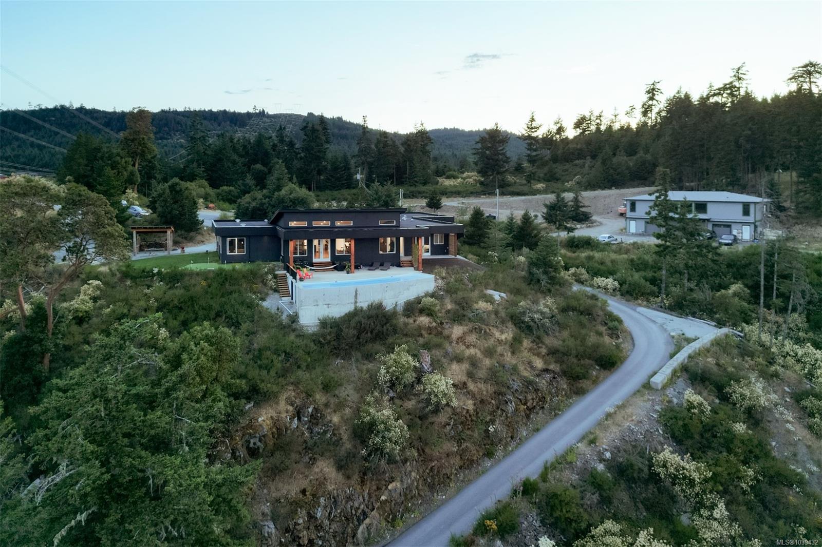 3979 Goldstream Heights Dr