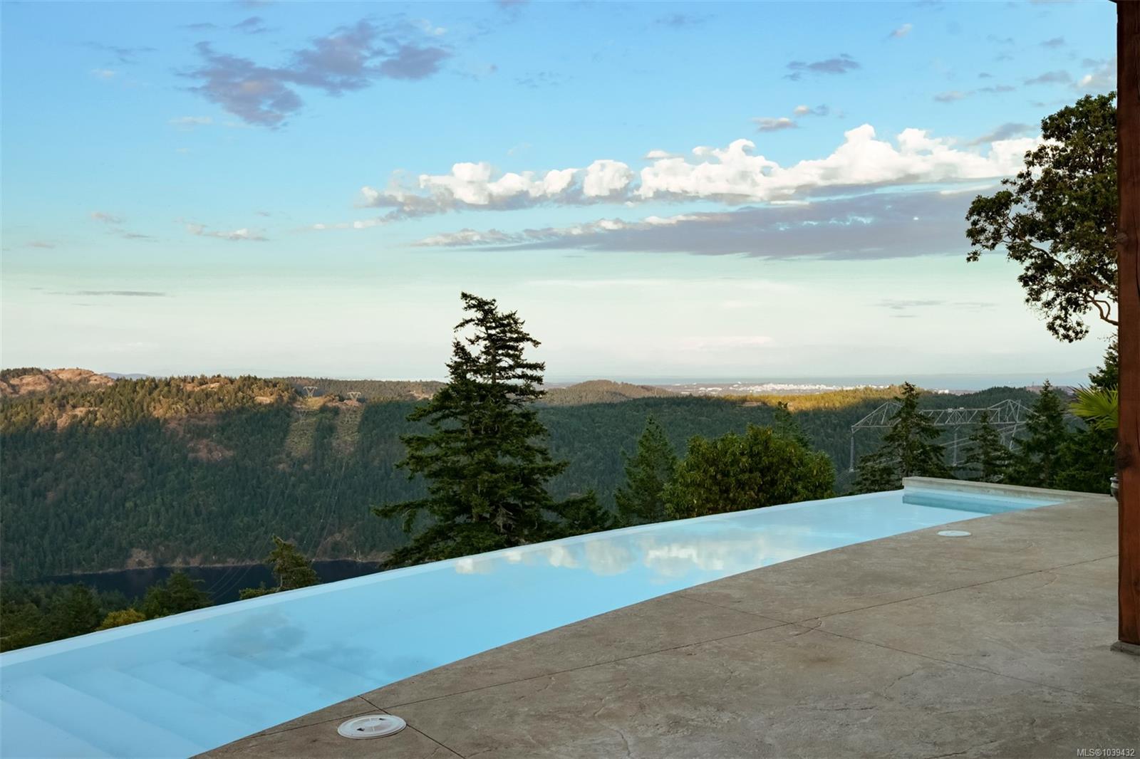 3979 Goldstream Heights Dr