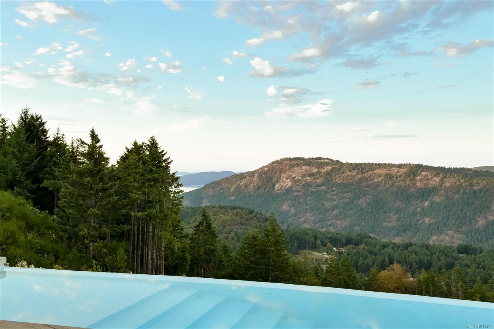 3979 Goldstream Heights Dr