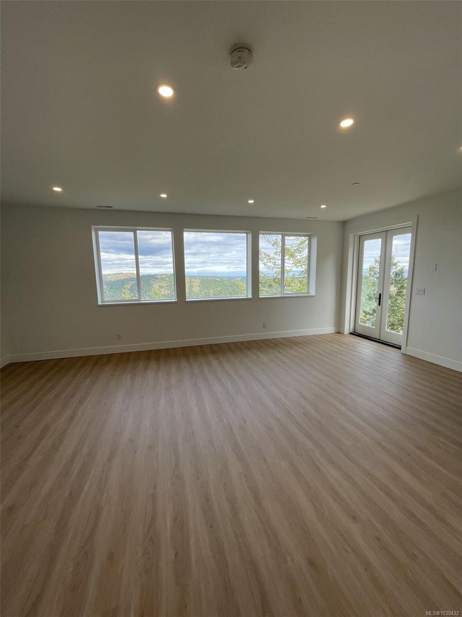 3979 Goldstream Heights Dr