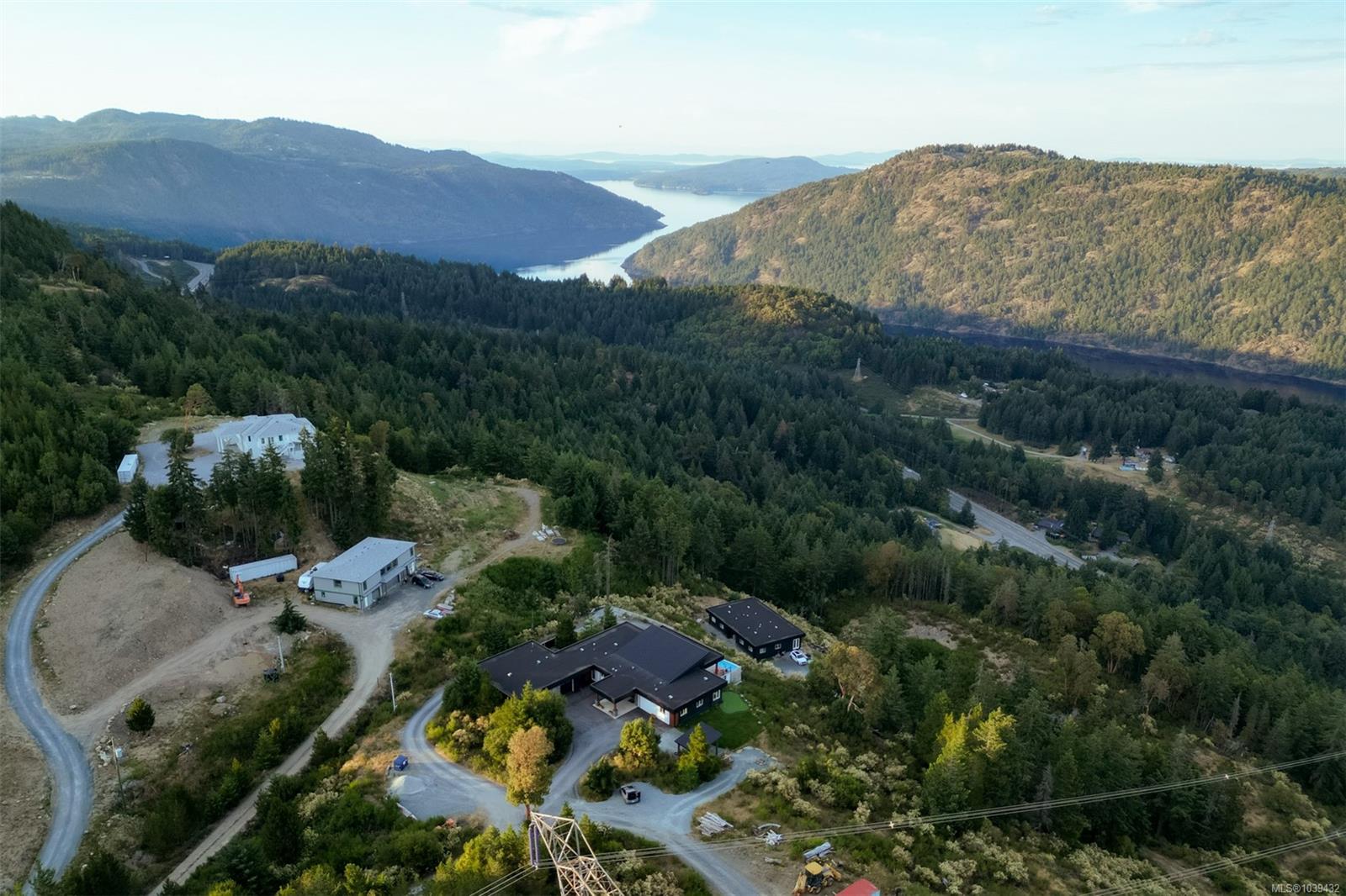3979 Goldstream Heights Dr