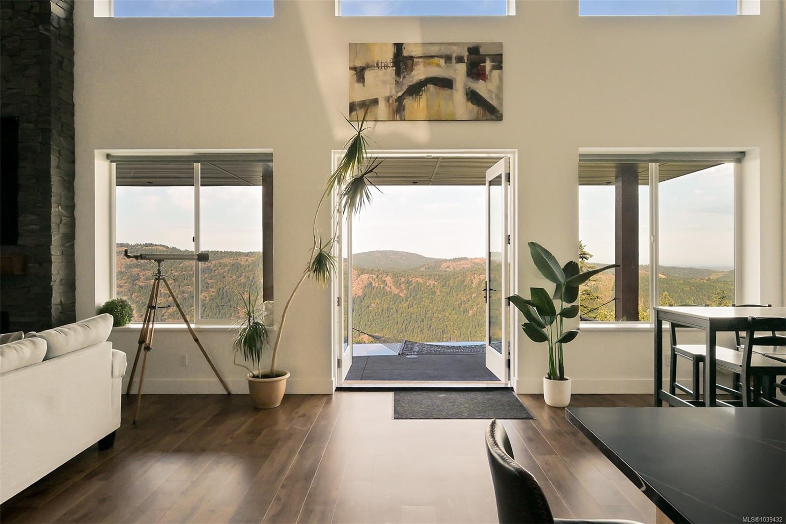 3979 Goldstream Heights Dr