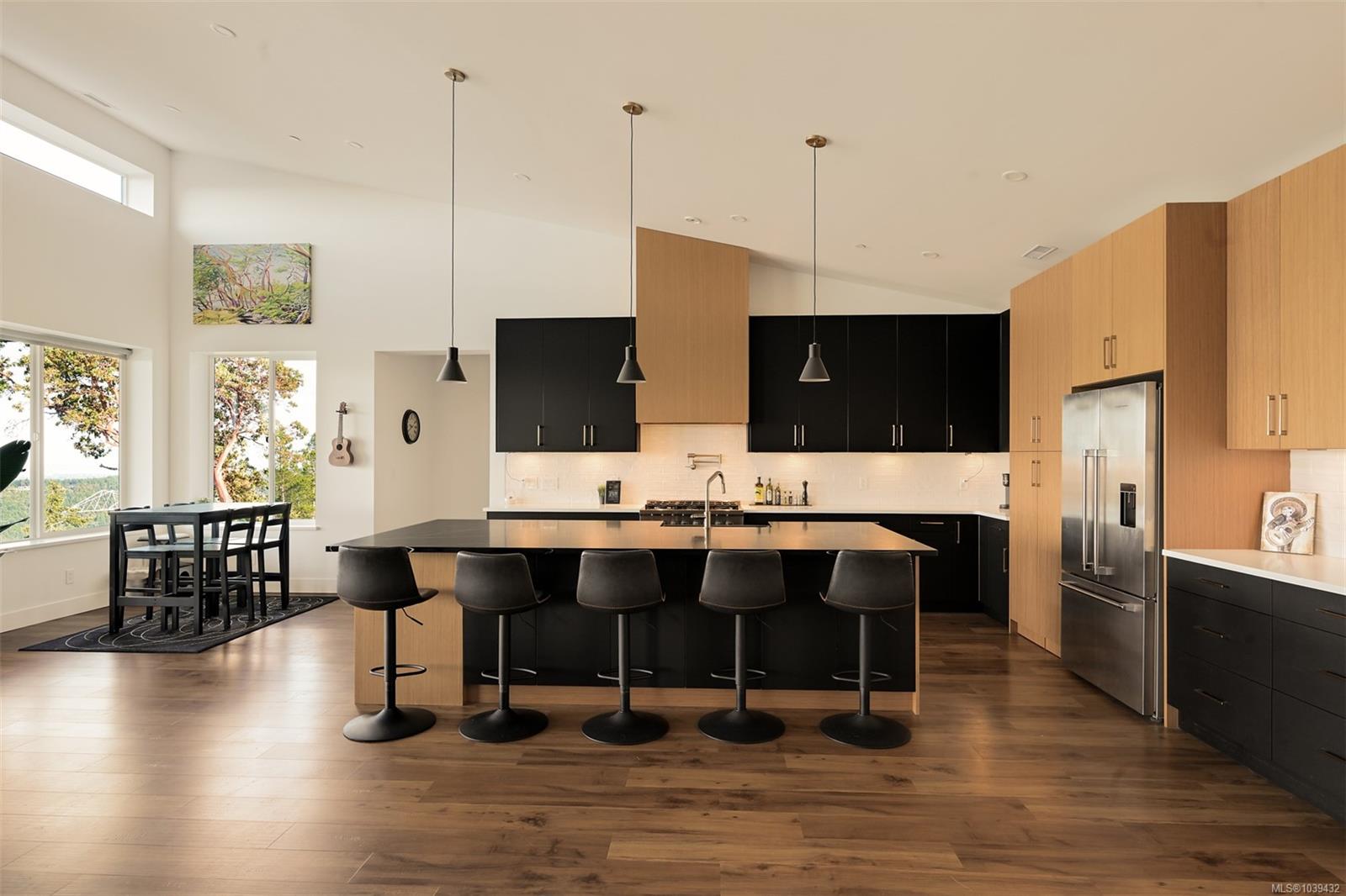 3979 Goldstream Heights Dr