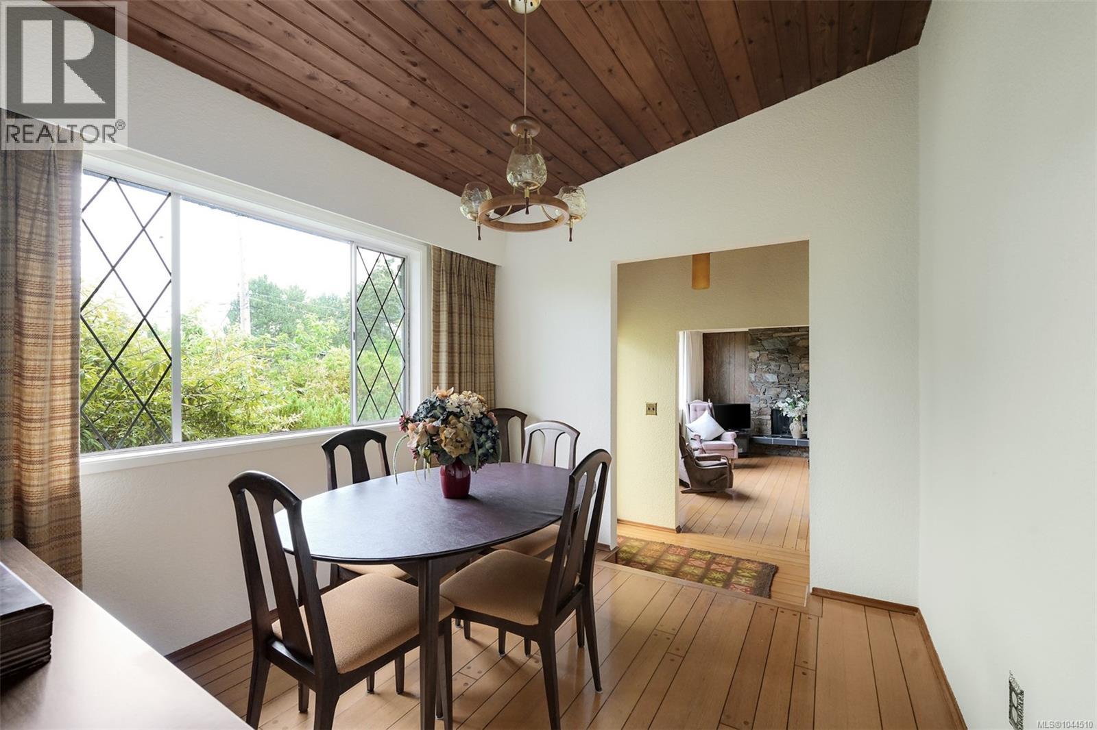 3938 Shorncliffe Rd