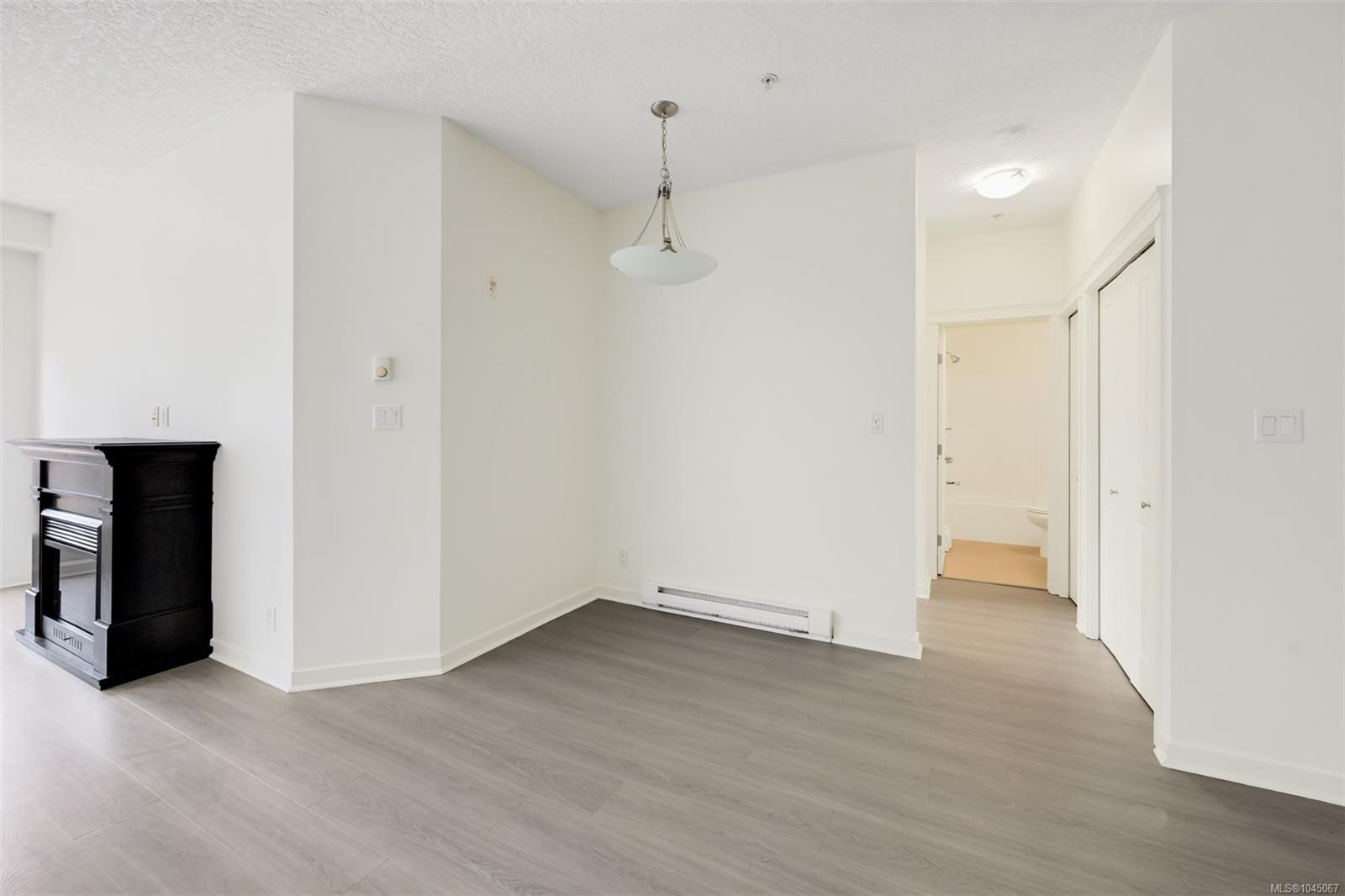 2220 Sooke Rd #305