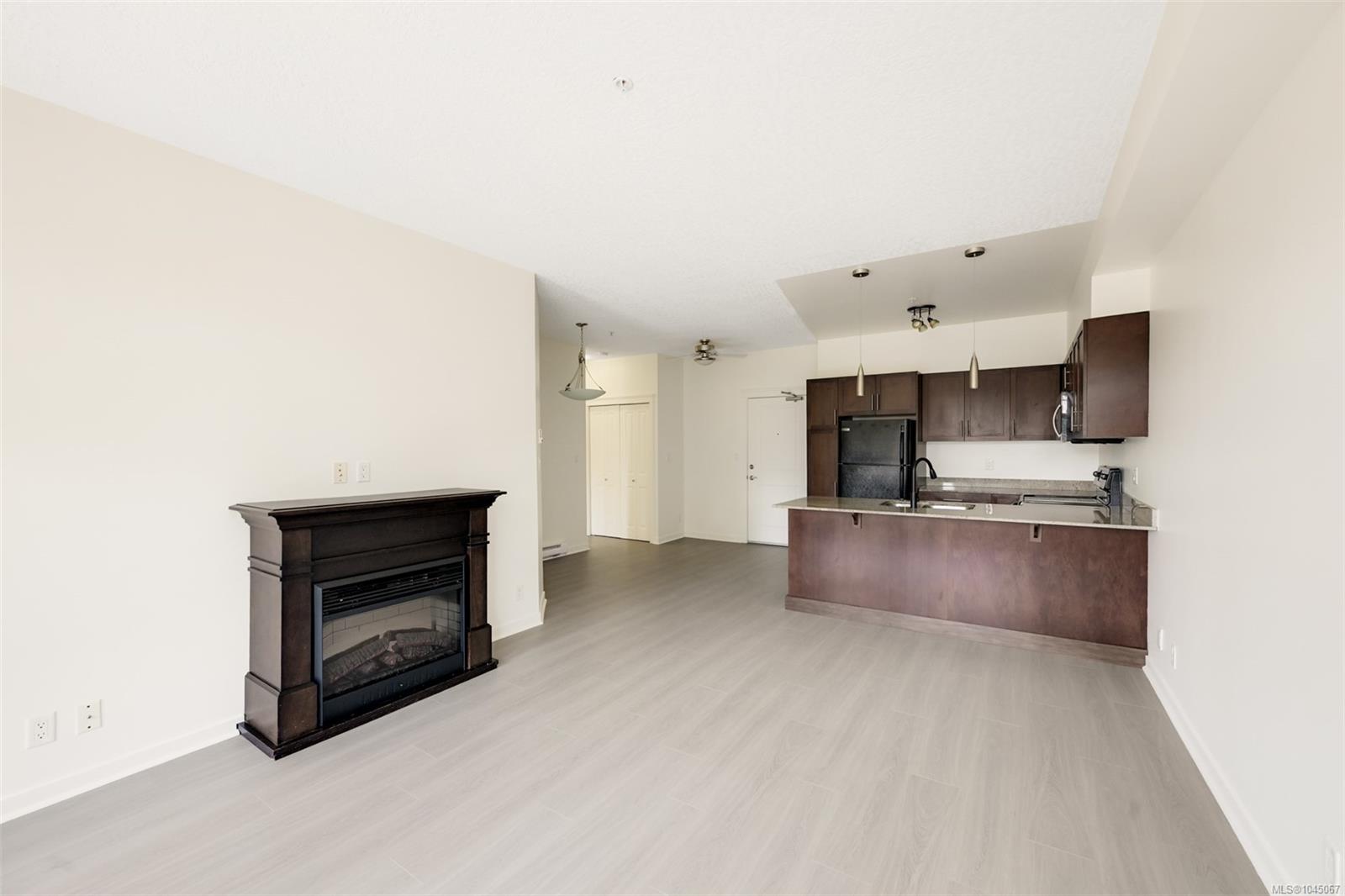 2220 Sooke Rd #305