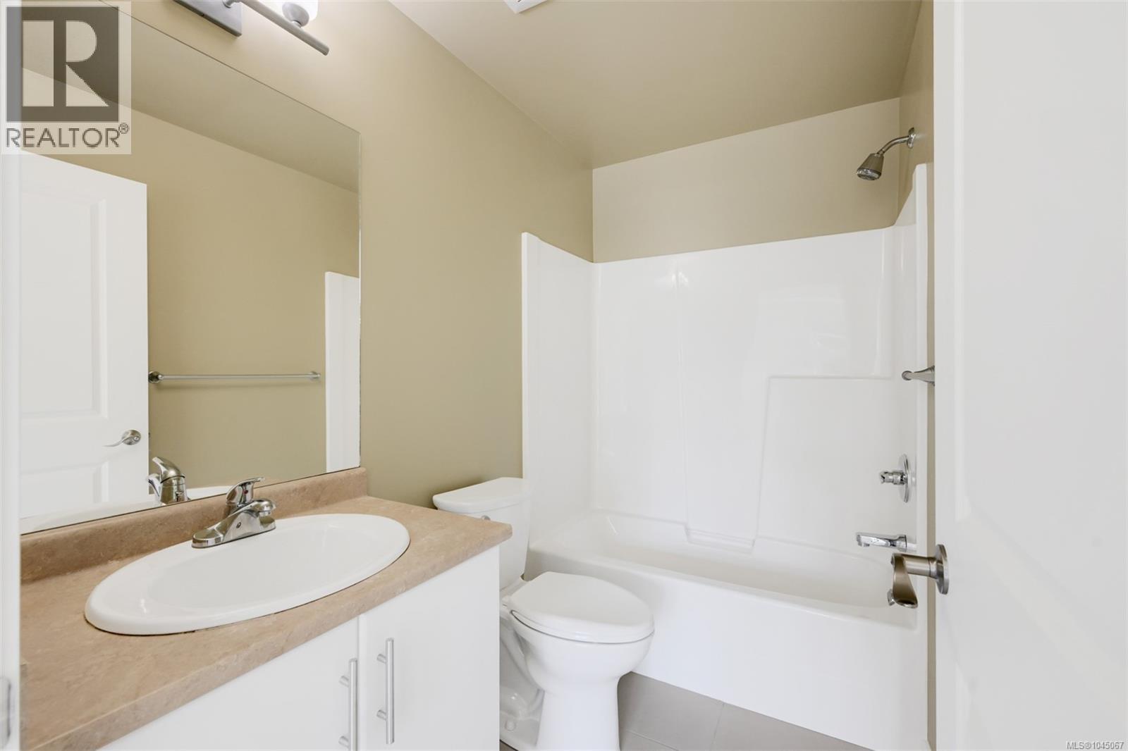 305 2220 Sooke Rd