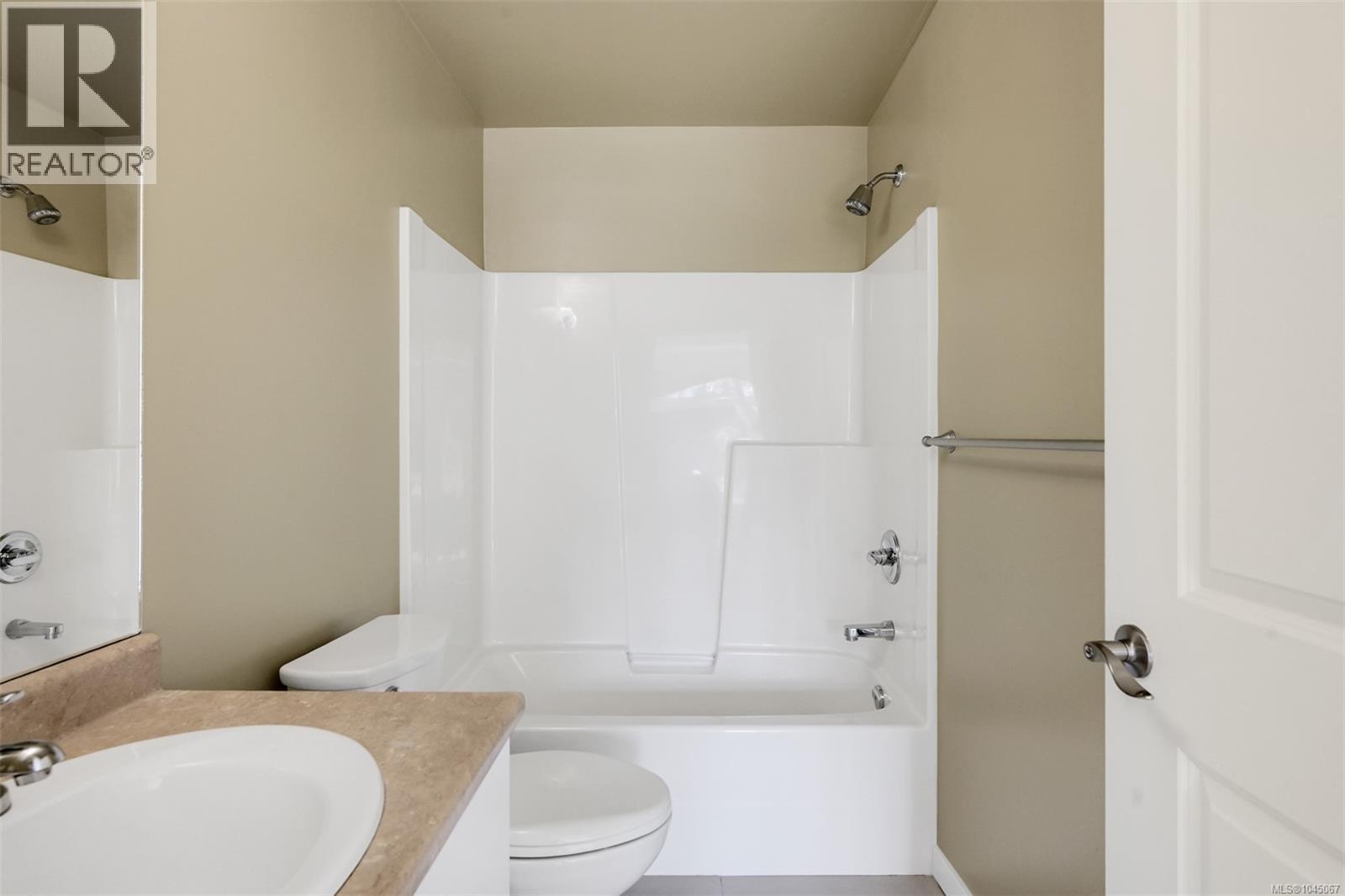 305 2220 Sooke Rd