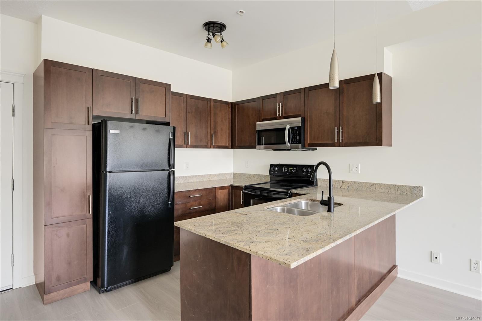2220 Sooke Rd #305