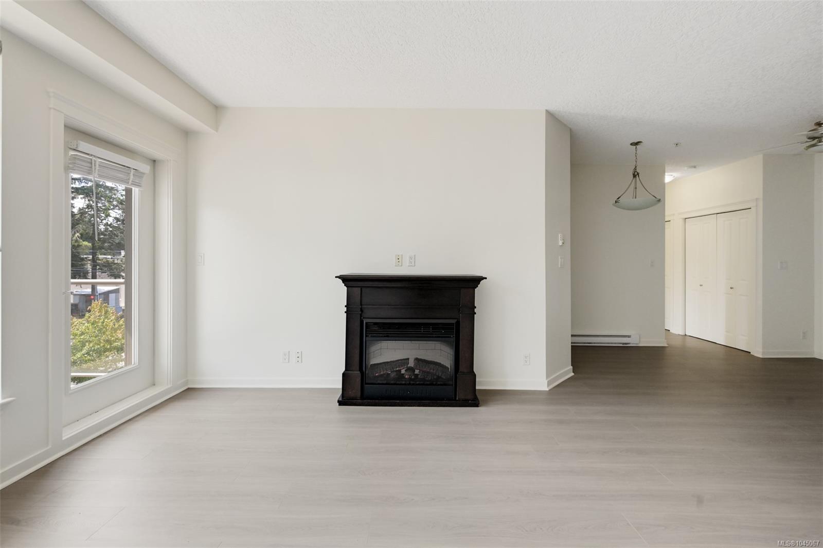 2220 Sooke Rd #305