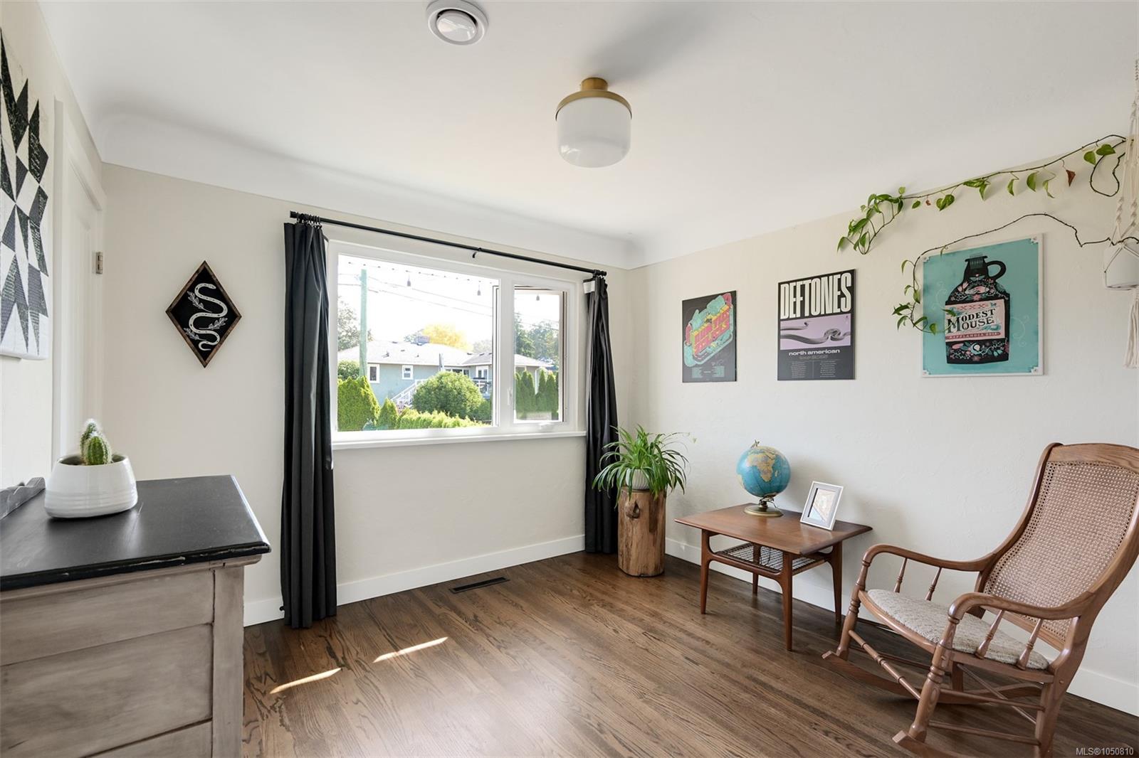 3221 Service St