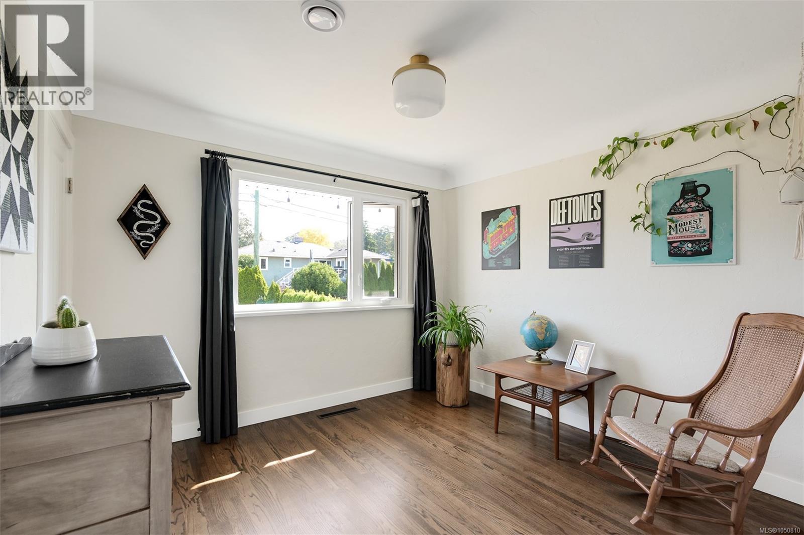3221 Service St