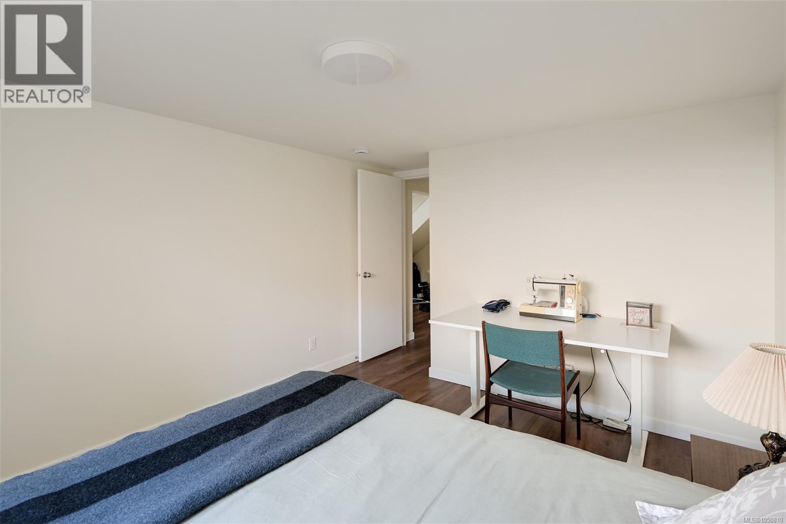 3221 Service St