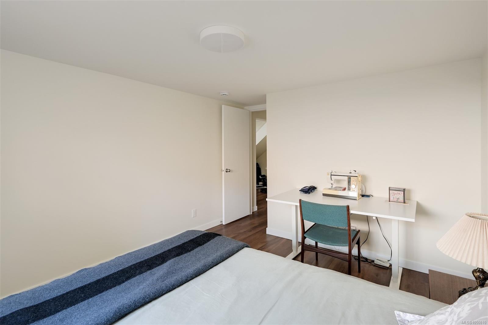 3221 Service St