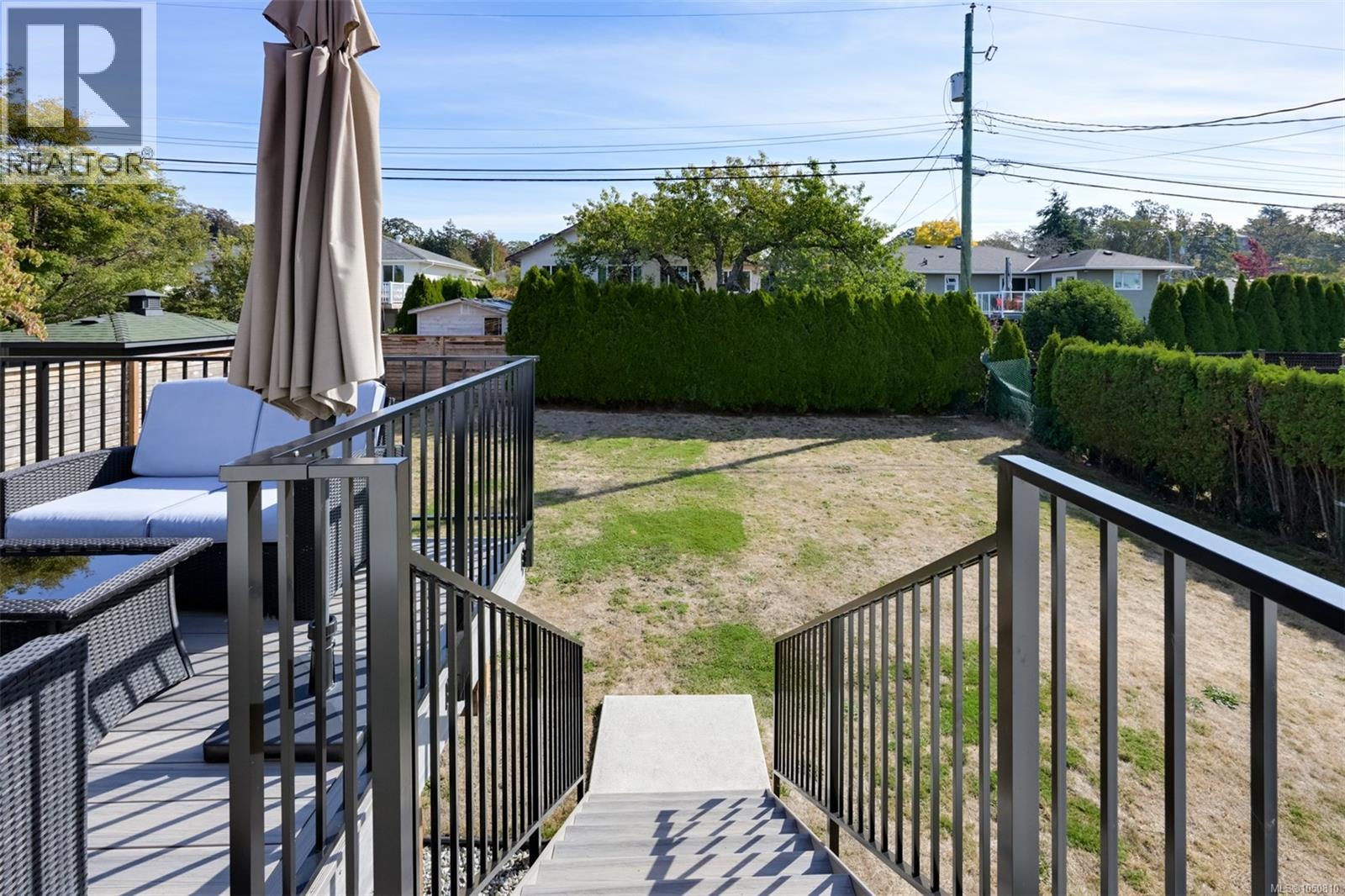 3221 Service St