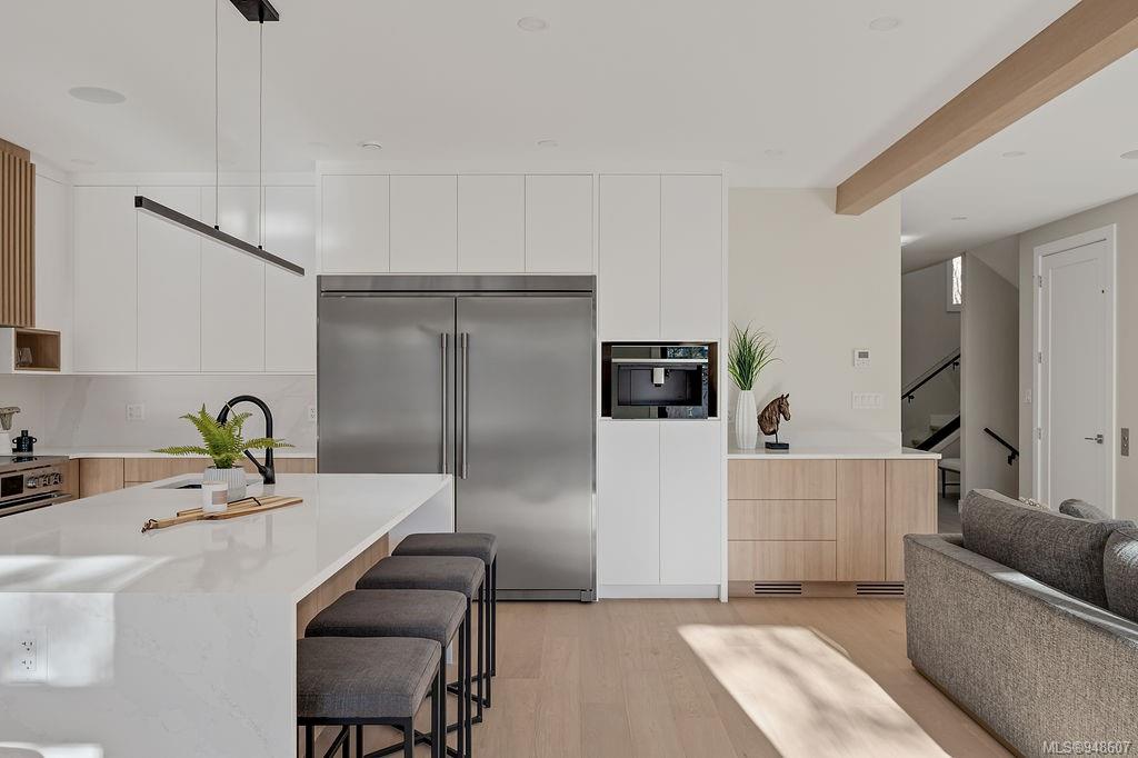 2167 Smythe St
