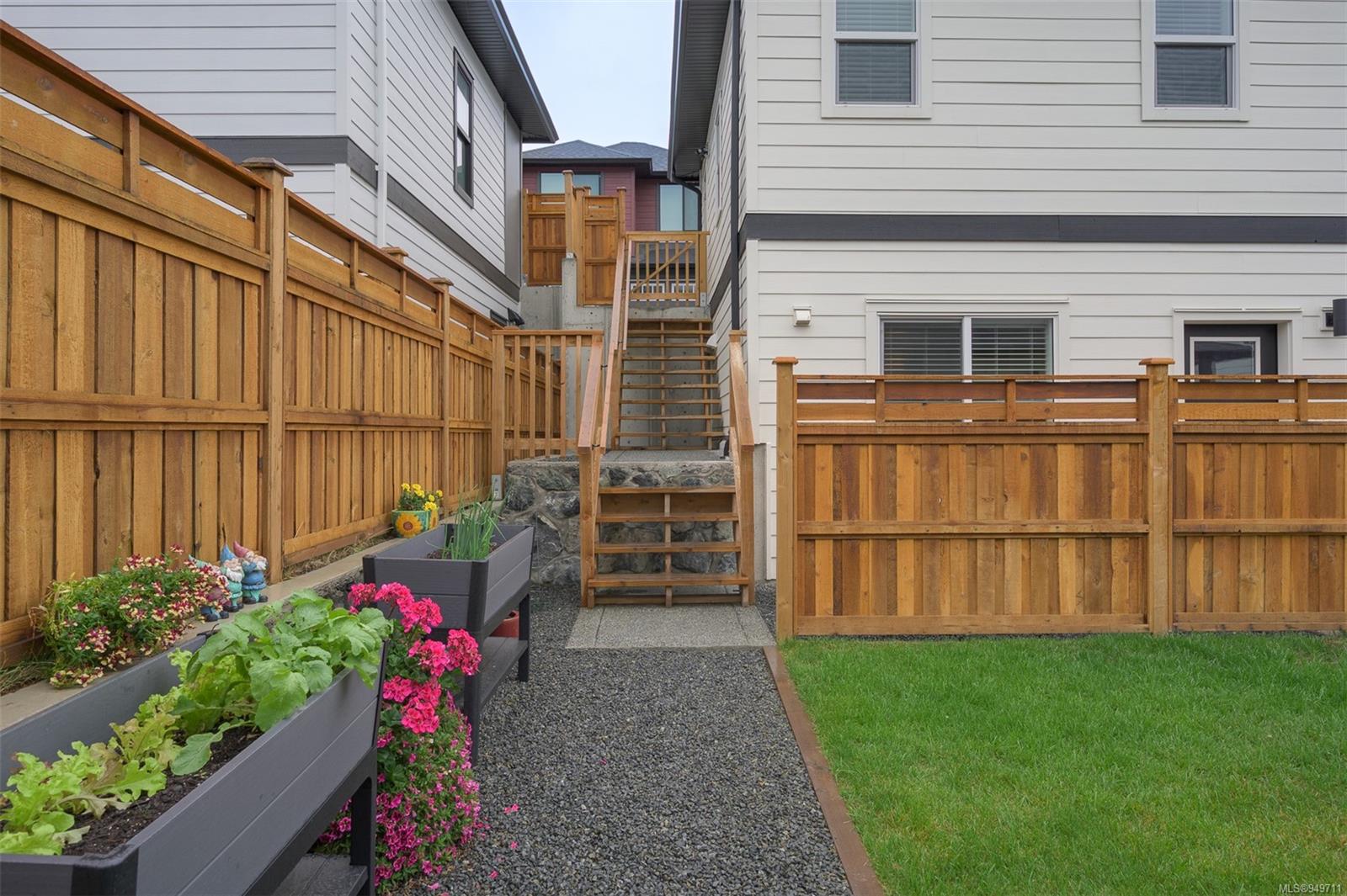 1278 Centauri Dr