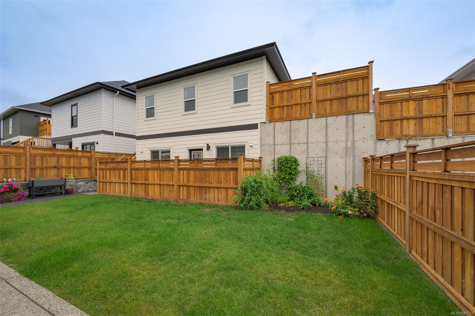 1278 Centauri Dr