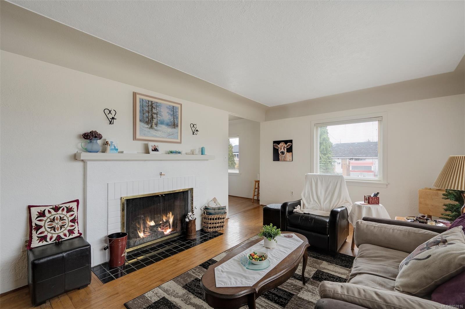 2698 Foul Bay Rd
