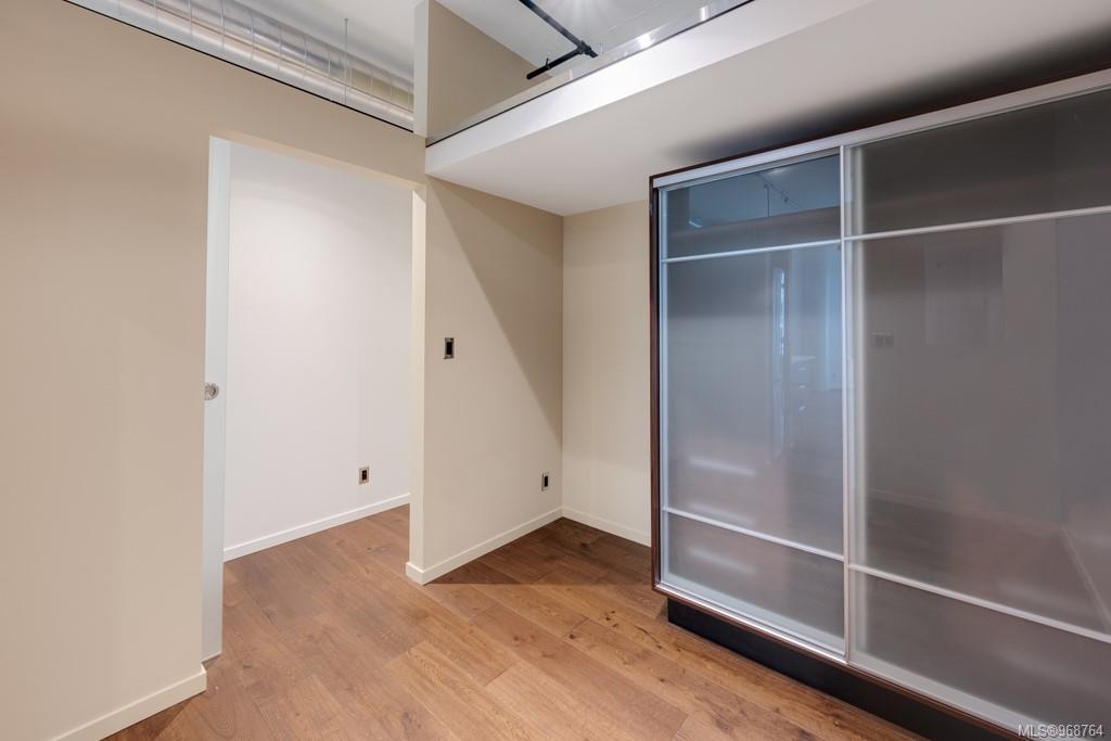 1029 View St # 611