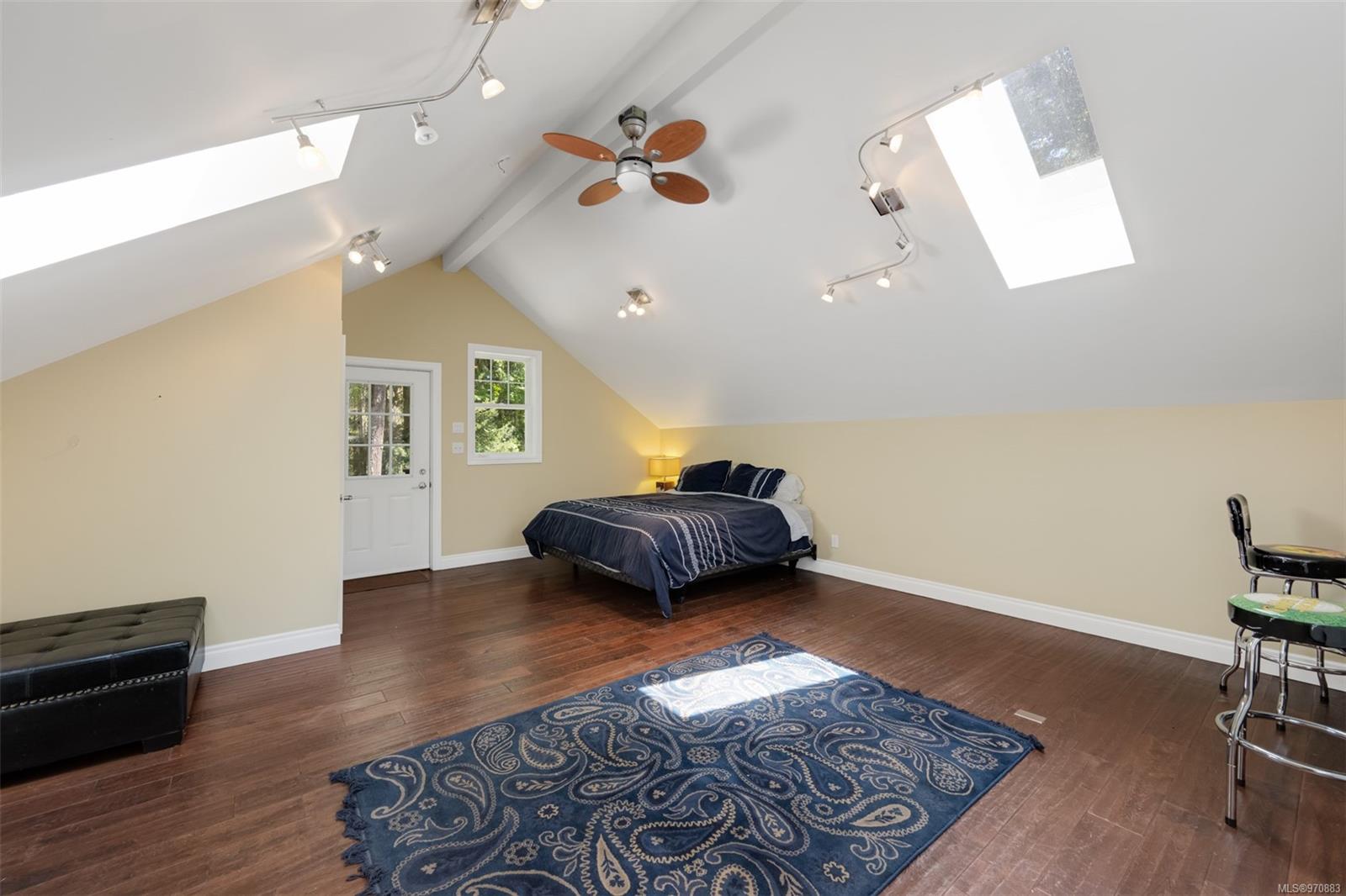 1070 River Rd