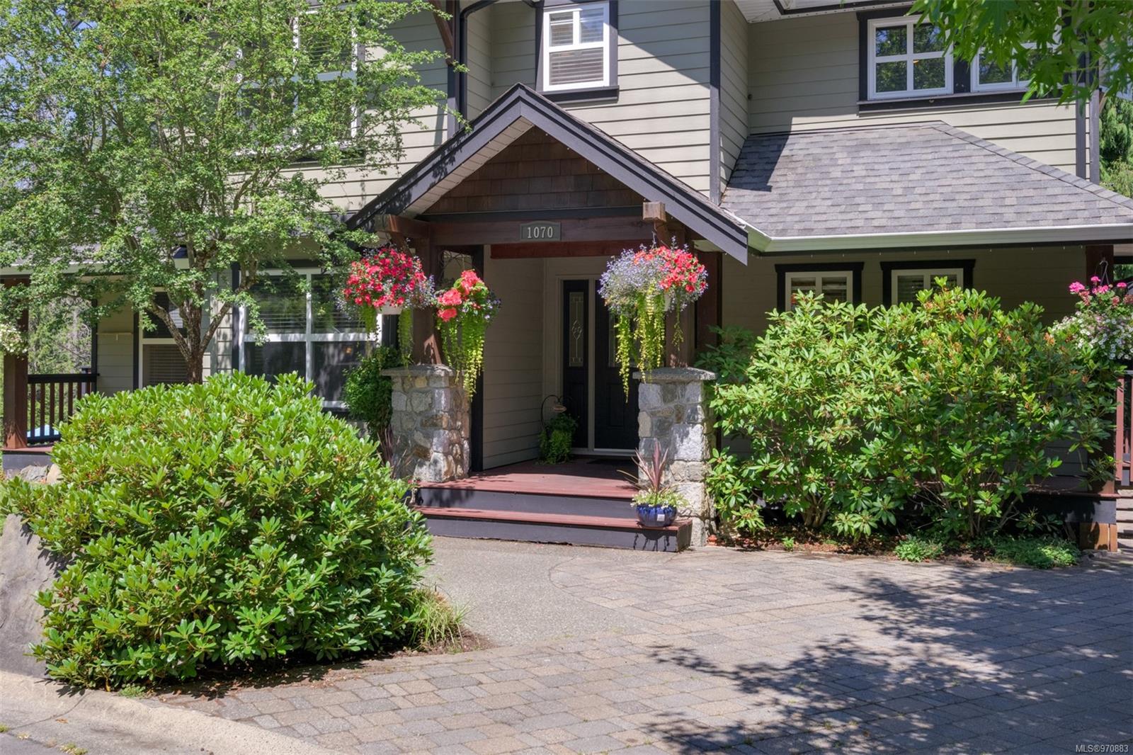 1070 River Rd