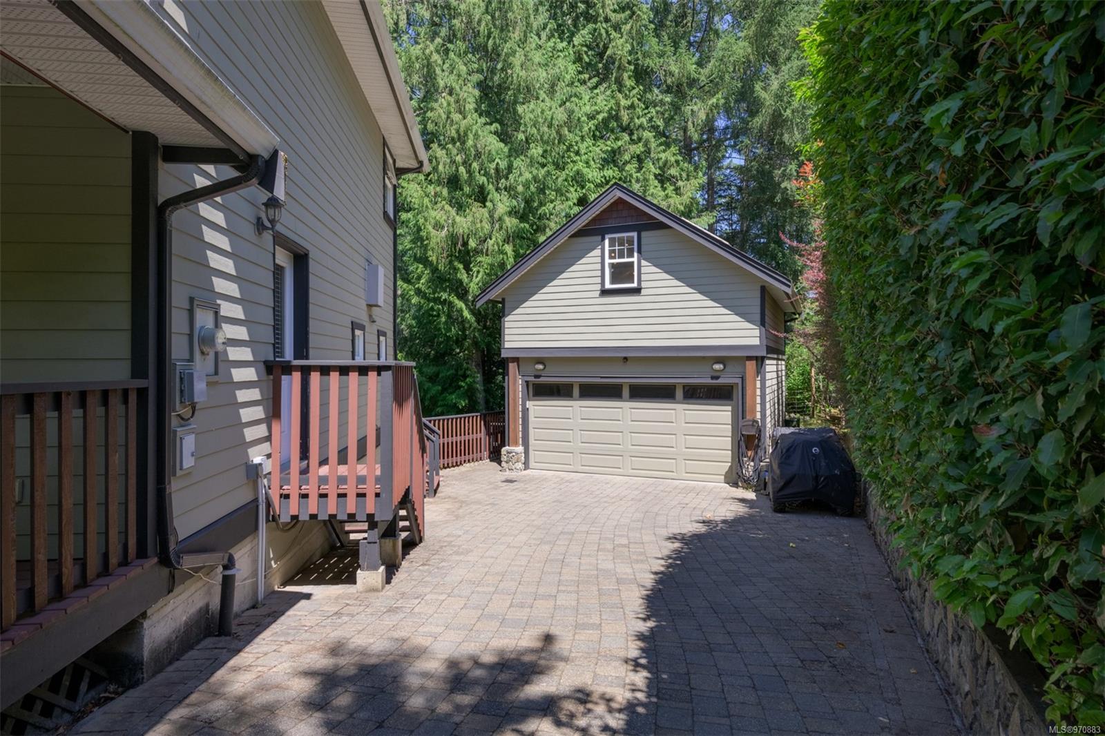 1070 River Rd