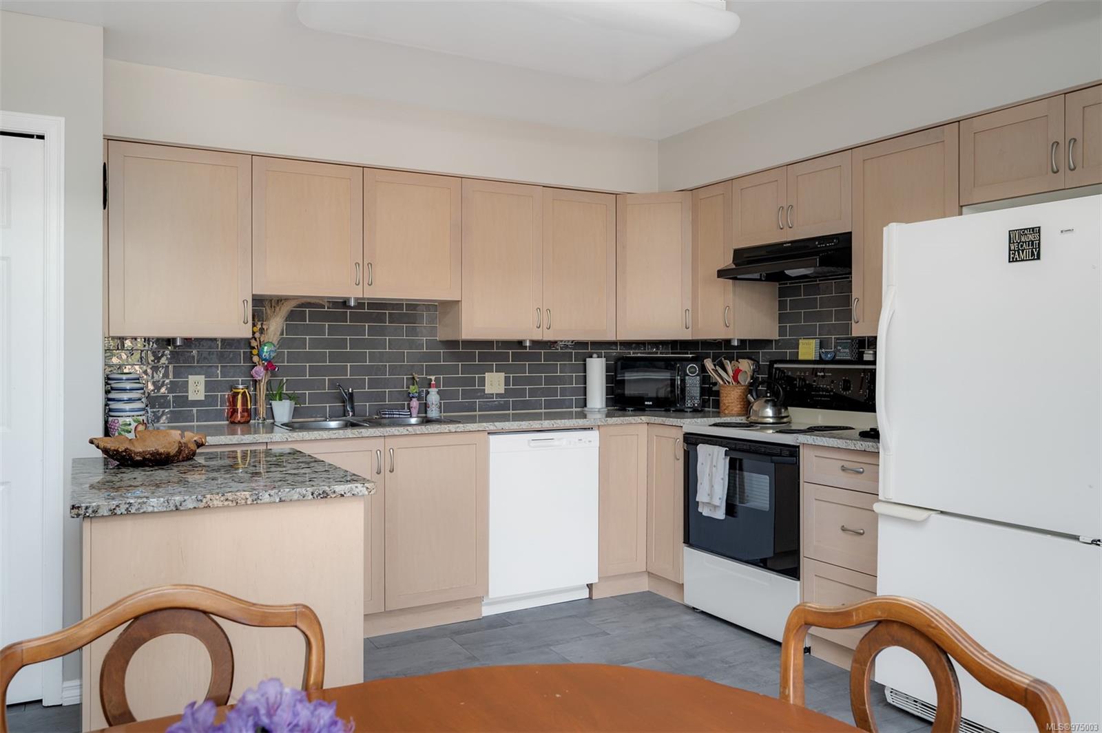 416 Dallas Rd # 26