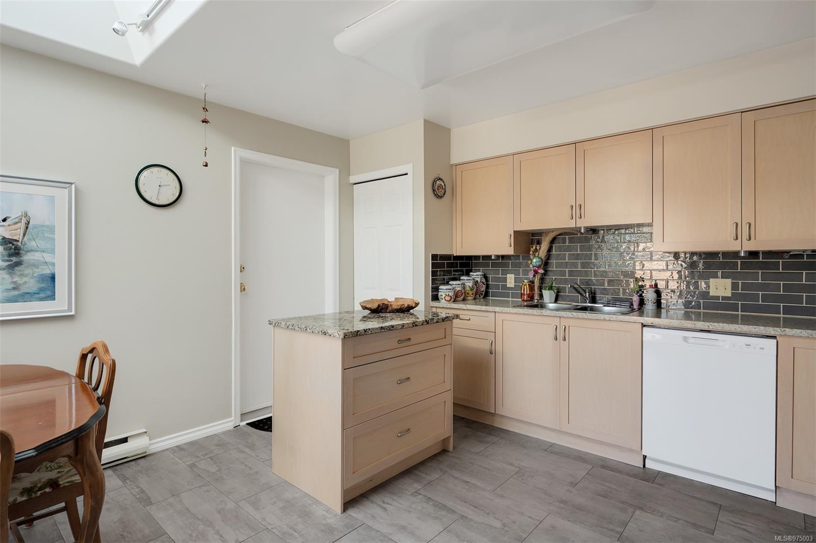 416 Dallas Rd # 26