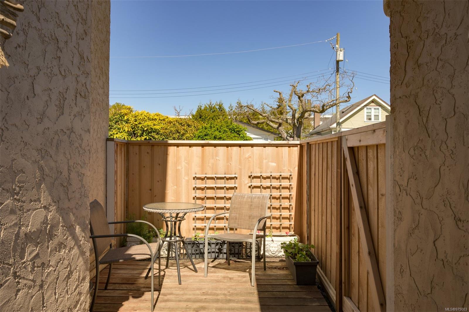 416 Dallas Rd # 26