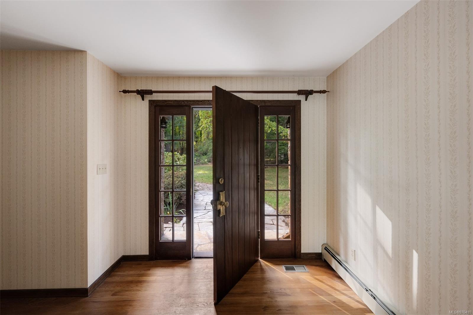 5161 Old West Saanich Rd