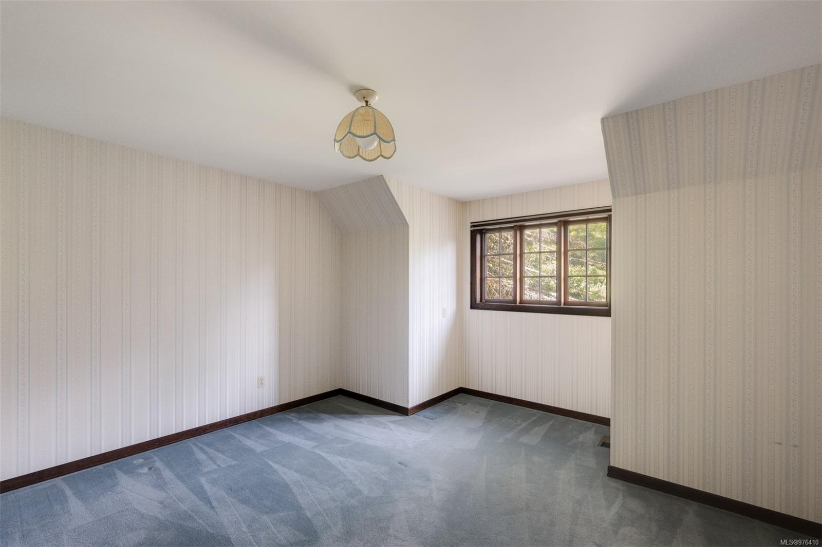 5161 Old West Saanich Rd