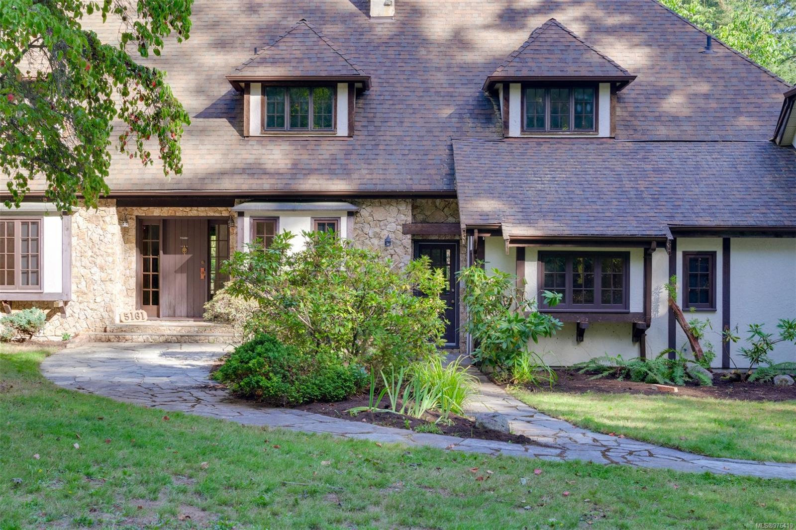 5161 Old West Saanich Rd