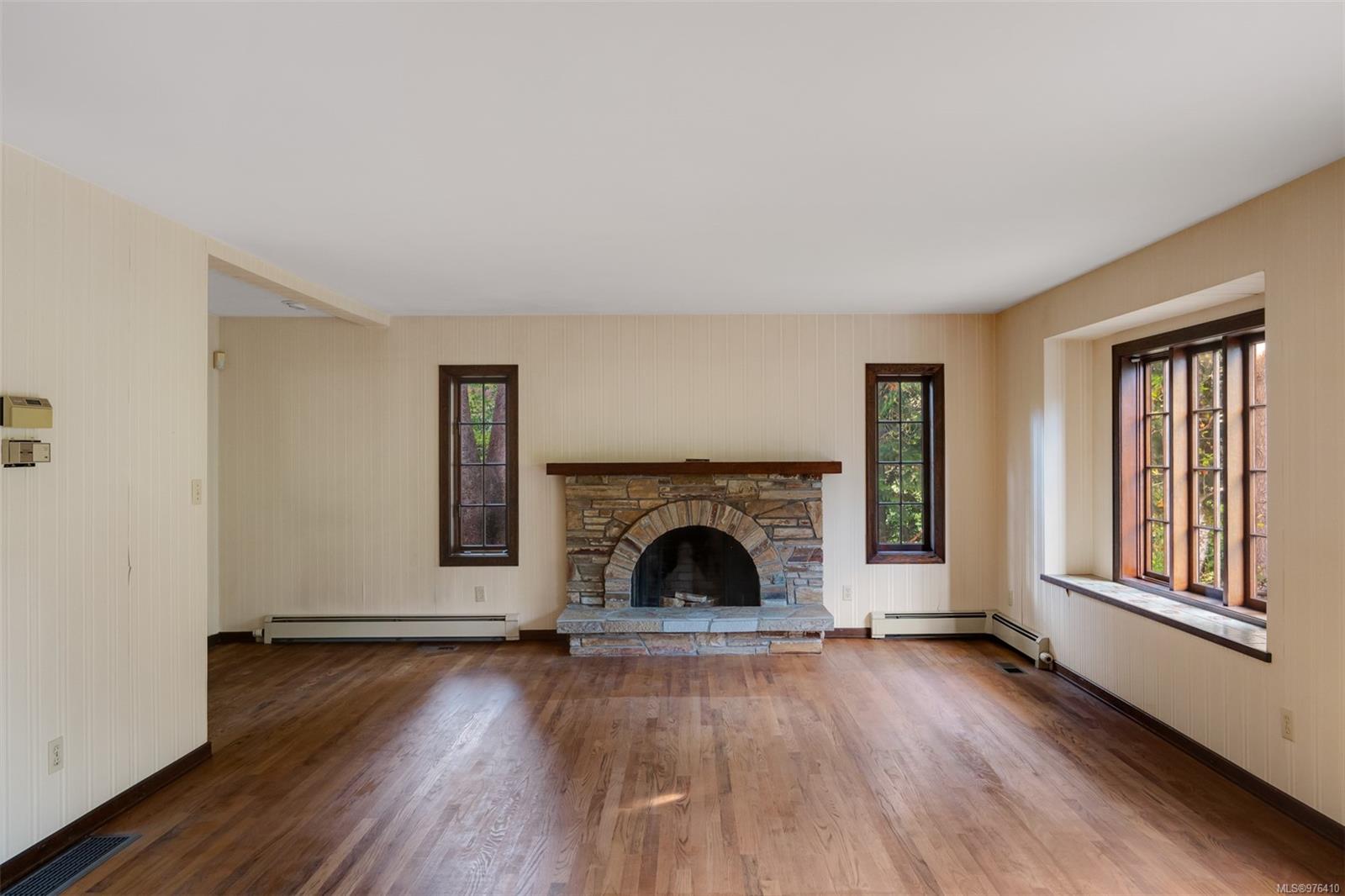 5161 Old West Saanich Rd