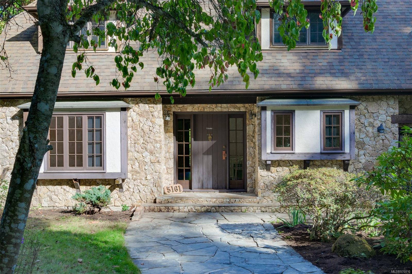 5161 Old West Saanich Rd