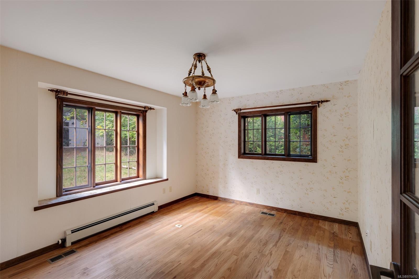 5161 Old West Saanich Rd