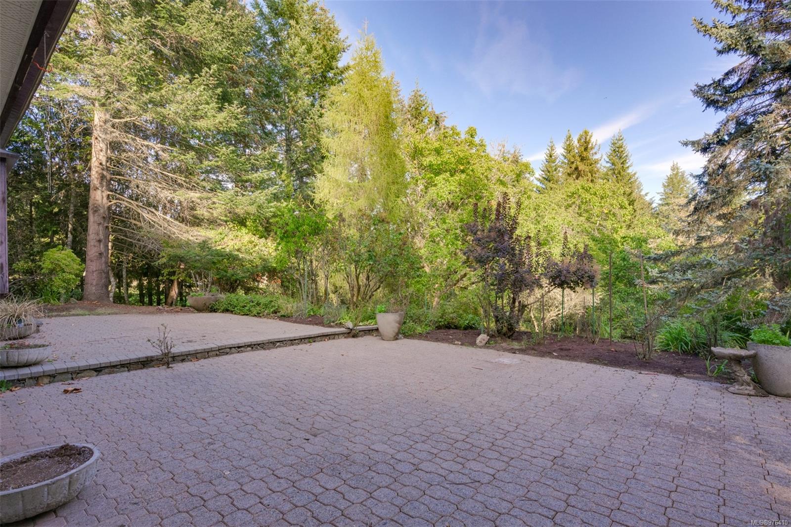 5161 Old West Saanich Rd